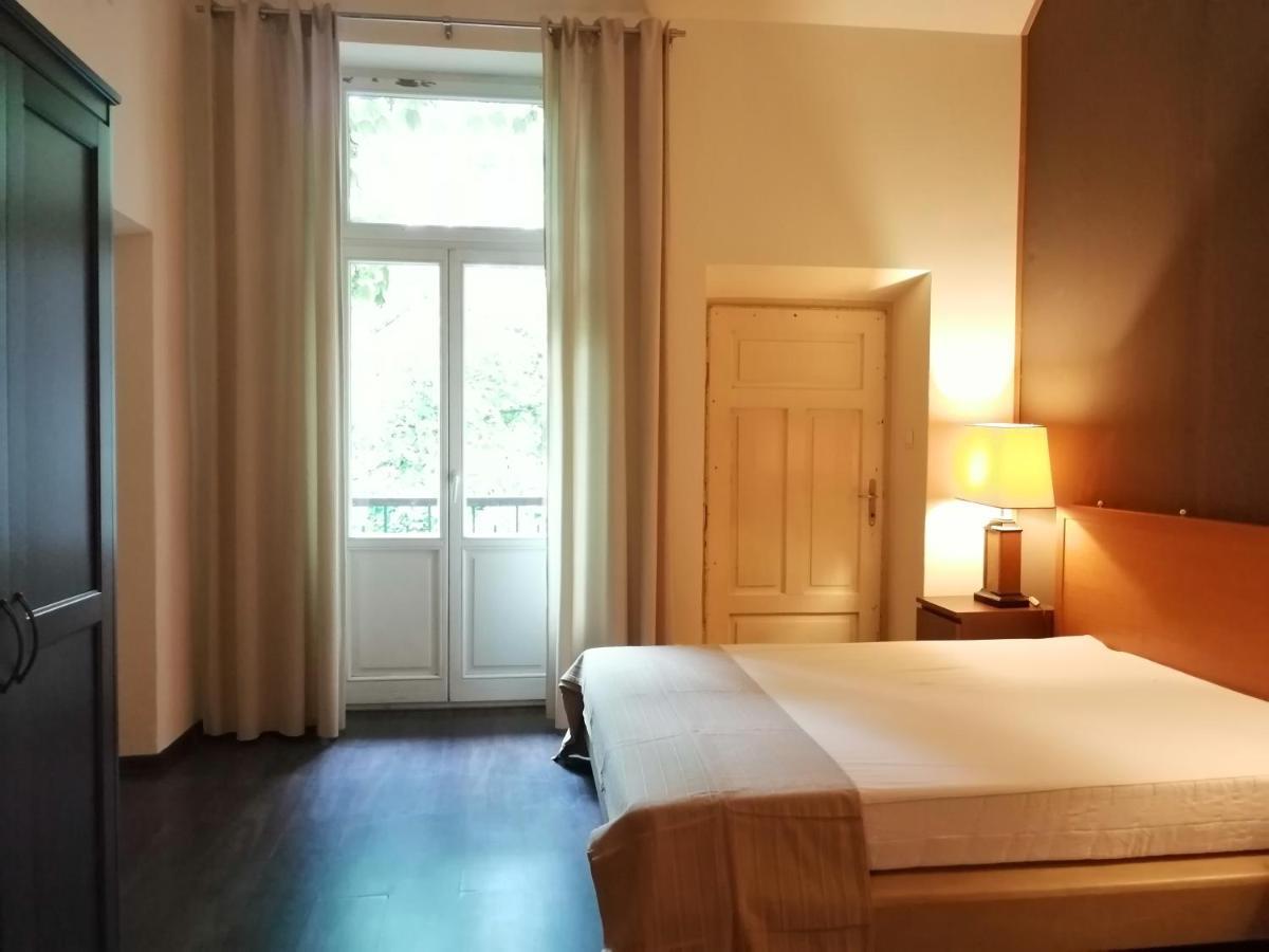 Prestige Location Apartments Pijarska Street Krakow Luaran gambar